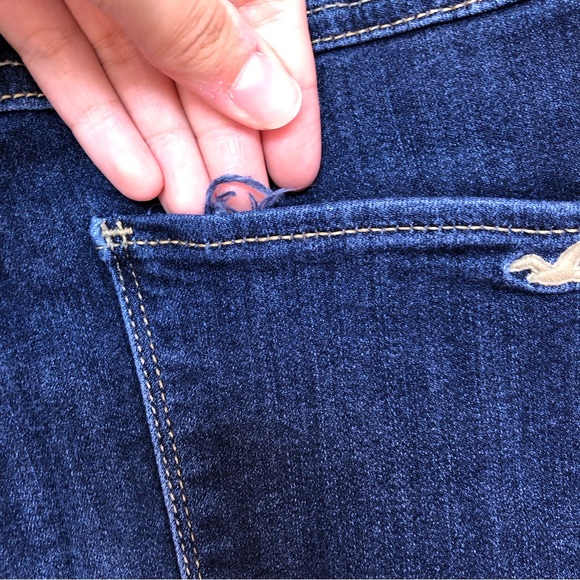 Hollister Ultra High-Rise Jean Legging (Short Length) - Picture 5 of 7